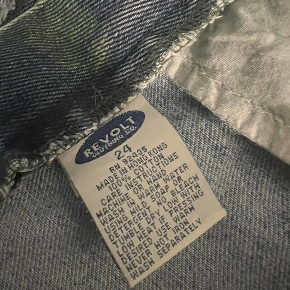 vintage y2k revolt jeans camo pattern NWT - Picture 5 of 6